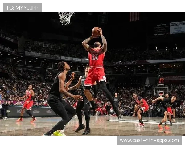 河村勇辉公牛首秀跳球获胜引爆全场，公牛主场125比118击败热火